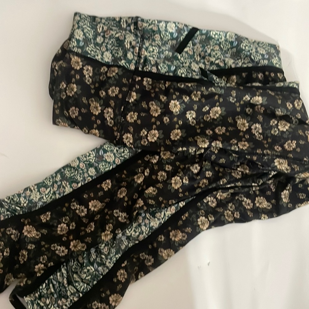 Free people, movement, floral legging,  size medium